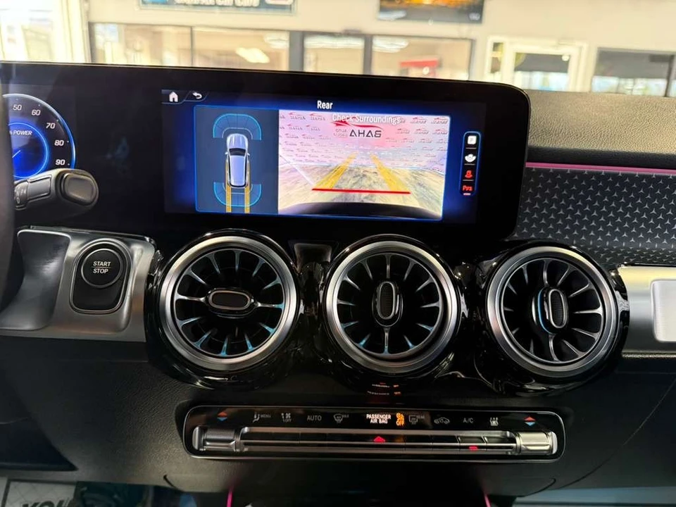 2024 Mercedes-Benz EQB - Image 19 of 21
