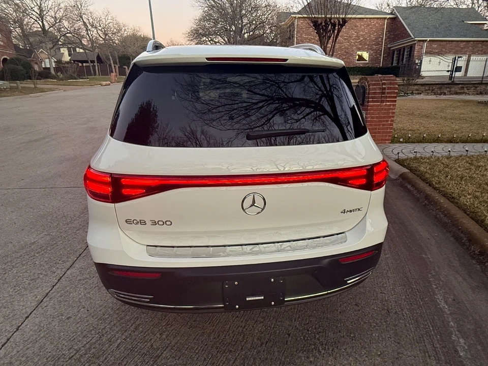 2024 Mercedes-Benz EQB - Image 4 of 21