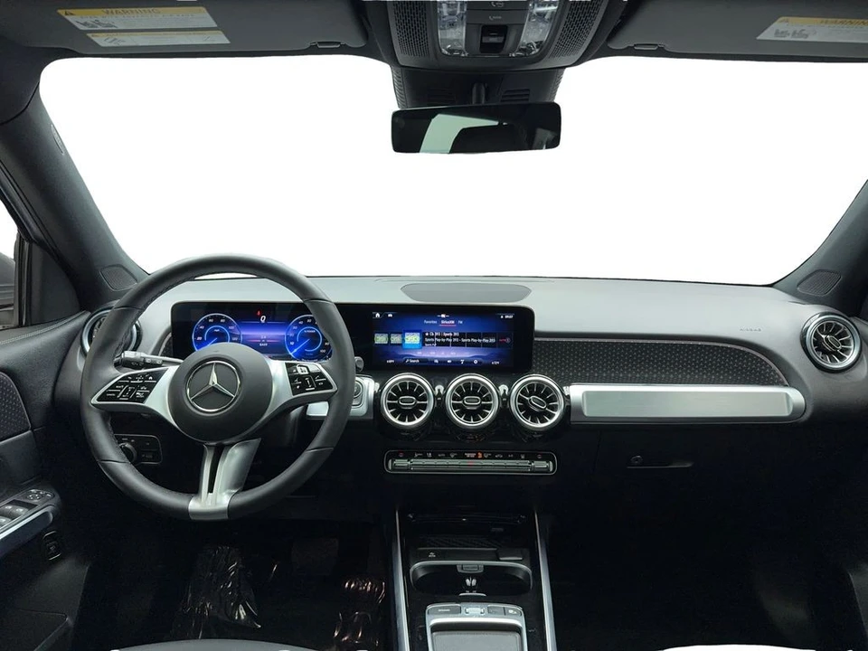2024 Mercedes-Benz EQB - Image 16 of 21