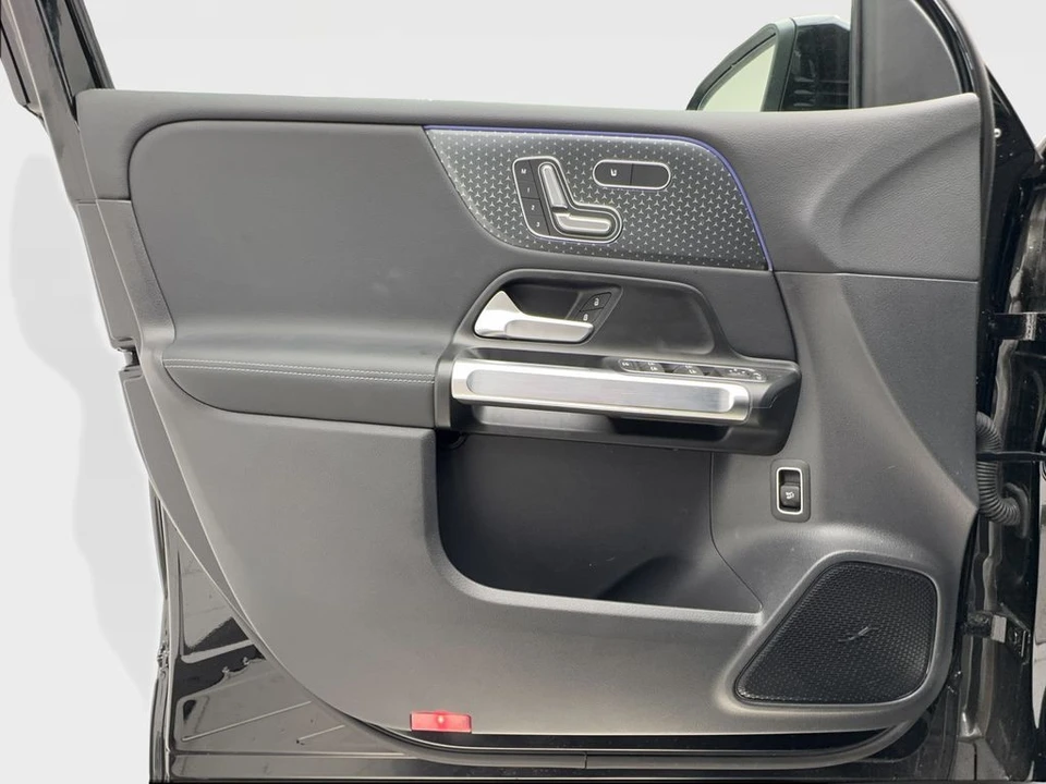 2024 Mercedes-Benz EQB - Image 19 of 21