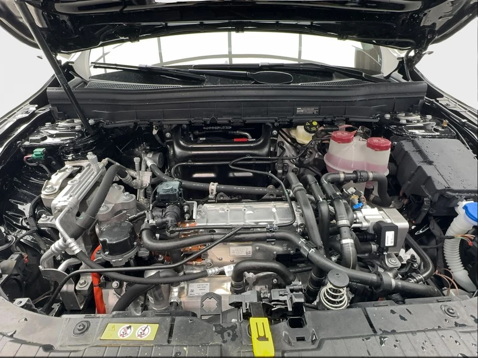 2024 Mercedes-Benz EQB - Image 17 of 21