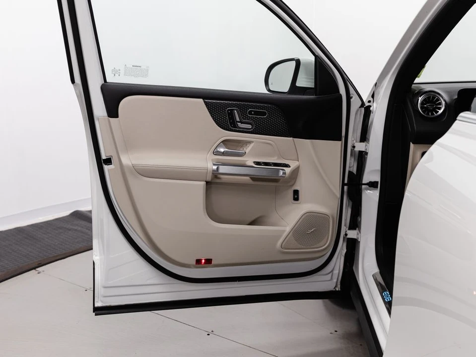 2024 Mercedes-Benz EQB - Image 5 of 21