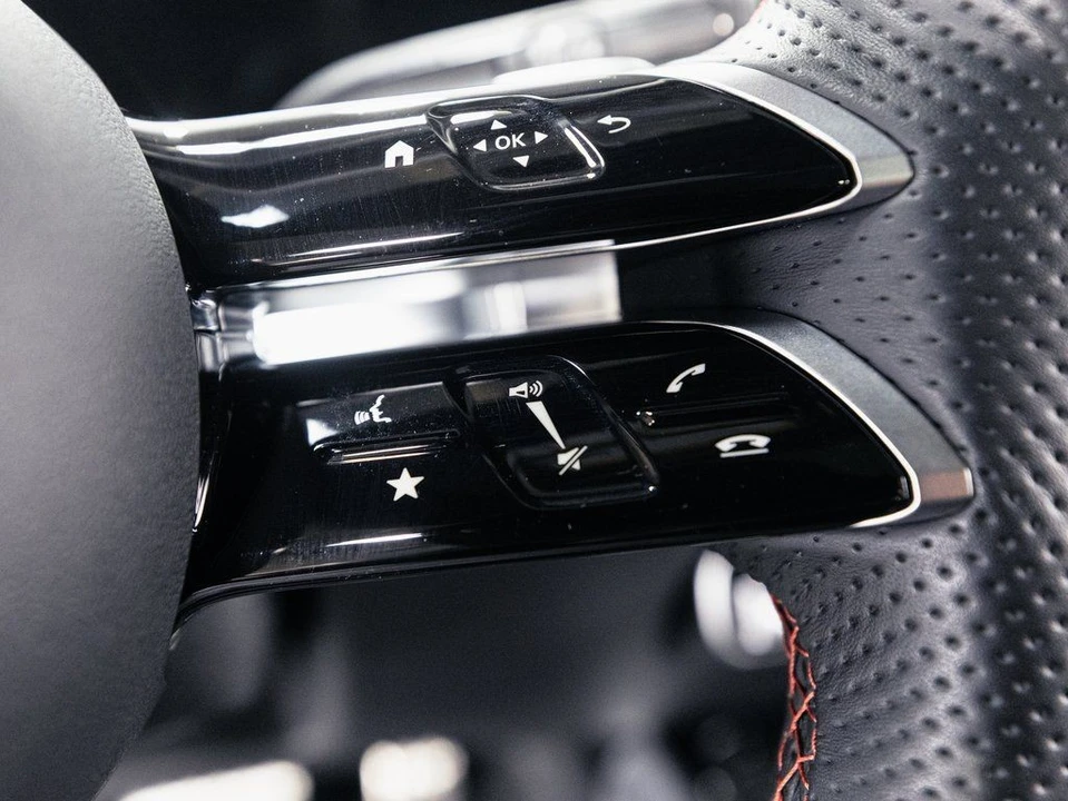 2024 Mercedes-Benz EQB - Image 12 of 21