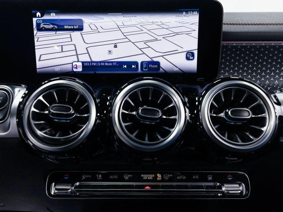 2024 Mercedes-Benz EQB - Image 15 of 21