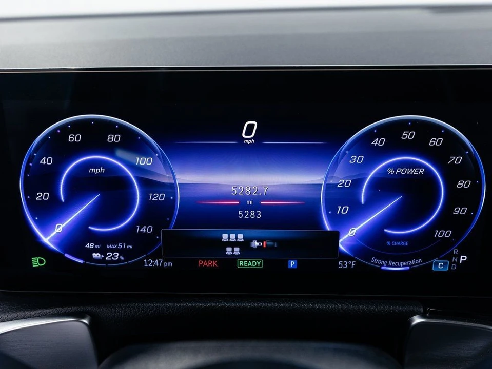 2024 Mercedes-Benz EQB - Image 13 of 21