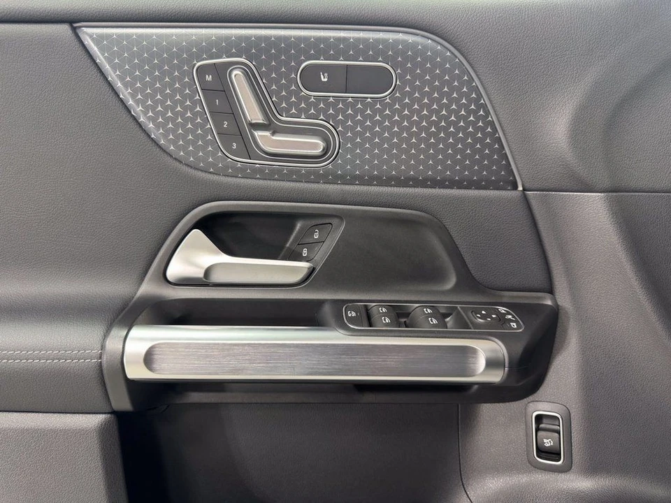 2024 Mercedes-Benz EQB - Image 6 of 12