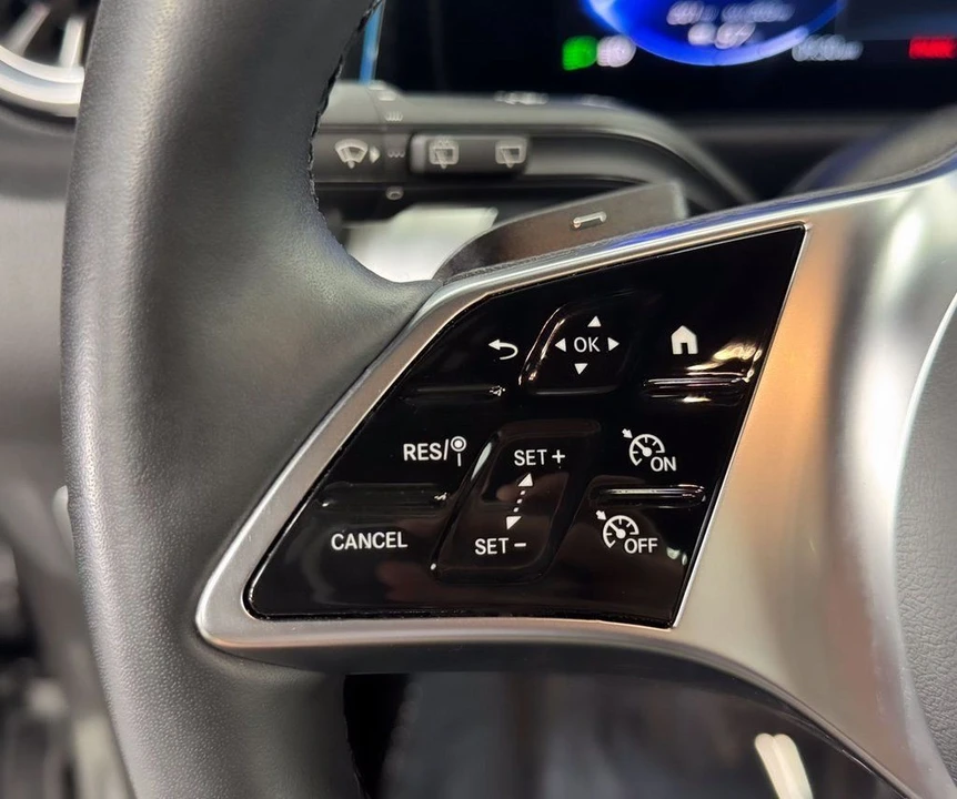 2024 Mercedes-Benz EQB - Image 11 of 21