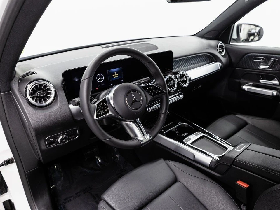 2024 Mercedes-Benz EQB - Image 8 of 21