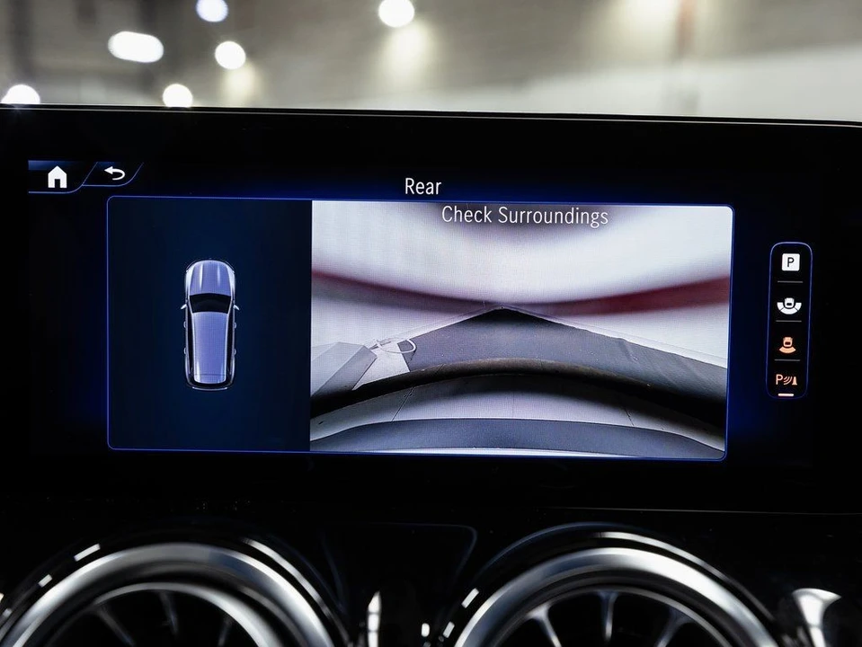 2024 Mercedes-Benz EQB - Image 18 of 21