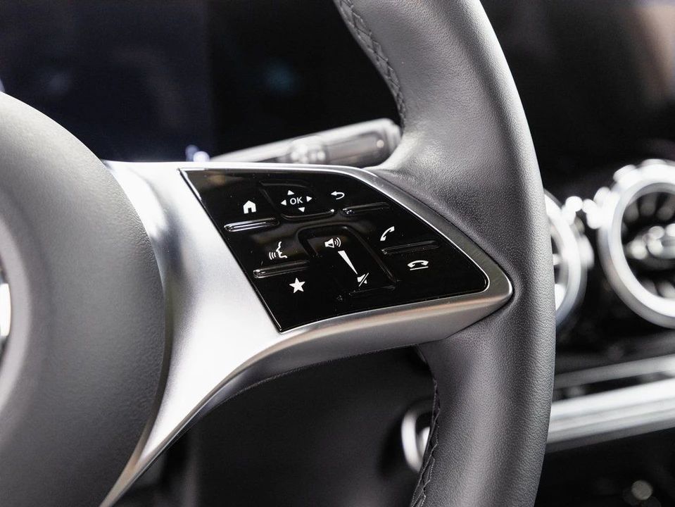 2024 Mercedes-Benz EQB - Image 12 of 21