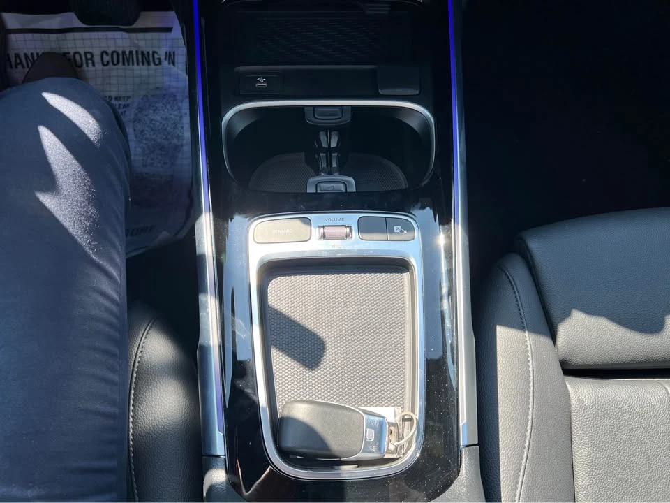 2024 Mercedes-Benz EQB - Image 16 of 17