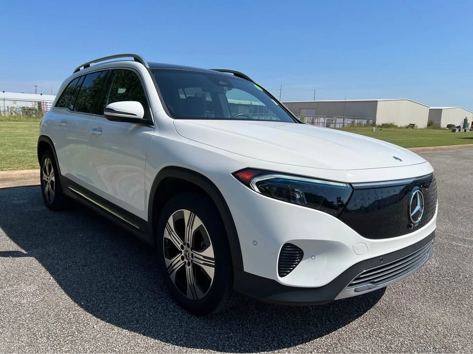2024 Mercedes-Benz EQB - Image 2 of 17