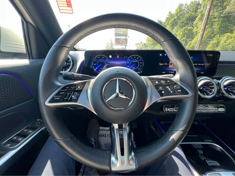 2024 Mercedes-Benz EQB - Image 12 of 17