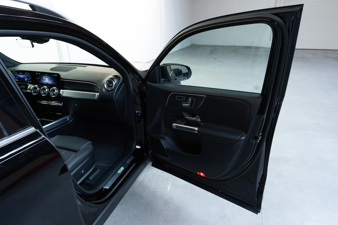 2024 Mercedes-Benz EQB - Image 17 of 21