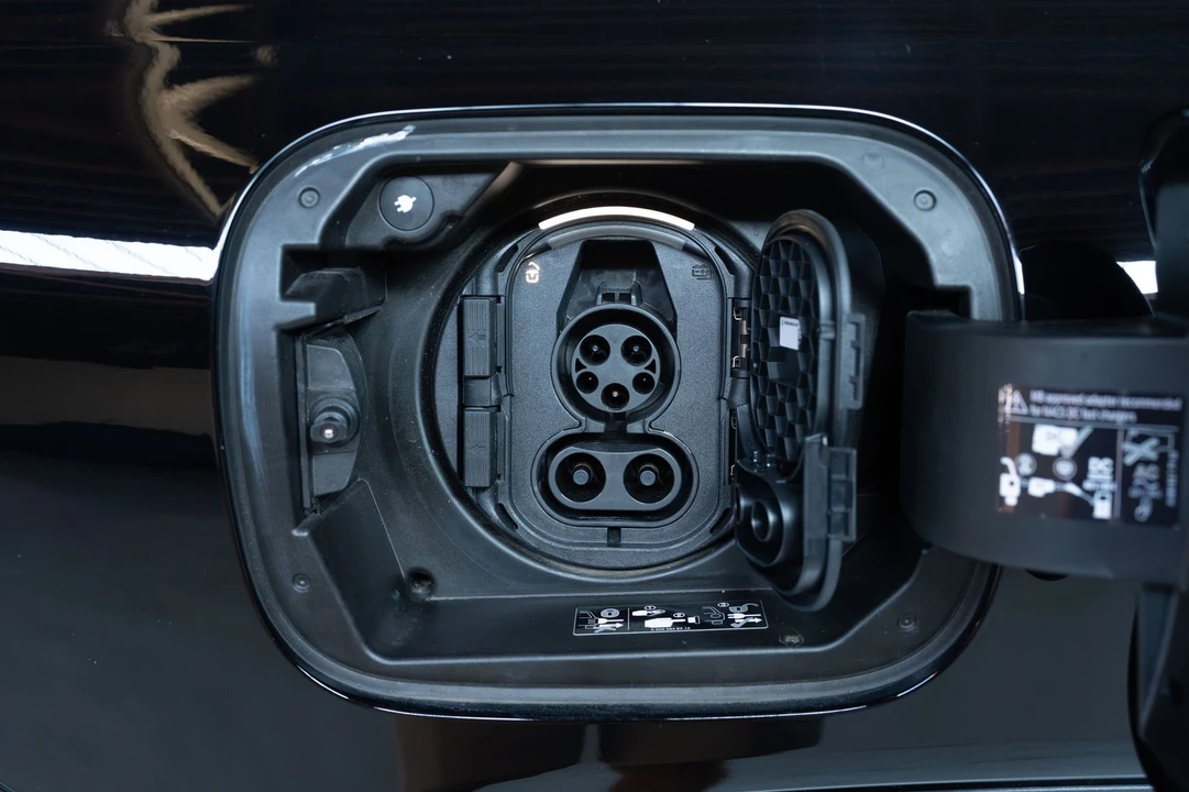 2024 Mercedes-Benz EQB - Image 5 of 21