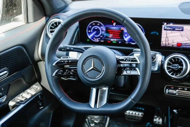 2024 Mercedes-Benz EQB - Image 13 of 21