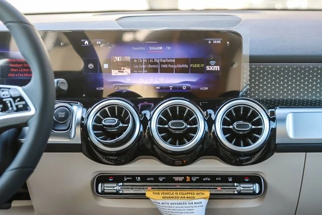 2024 Mercedes-Benz EQB - Image 12 of 21
