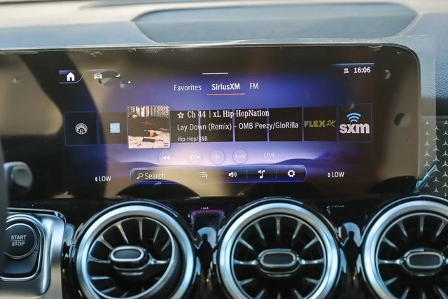 2024 Mercedes-Benz EQB - Image 13 of 21