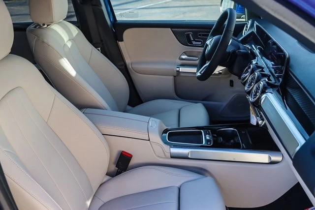 2024 Mercedes-Benz EQB - Image 16 of 21