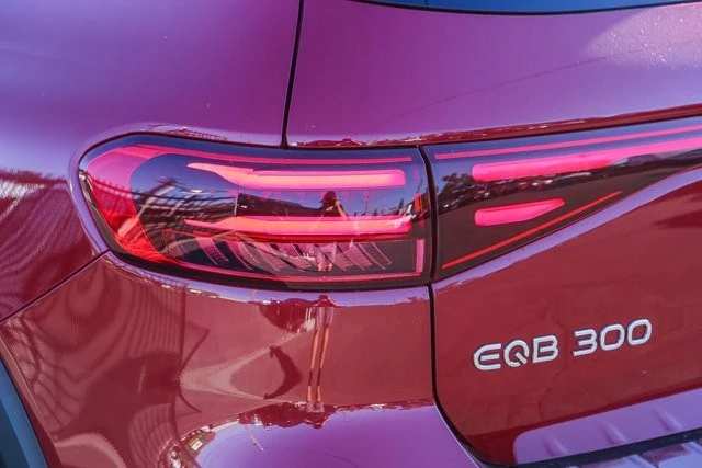 2024 Mercedes-Benz EQB - Image 9 of 12