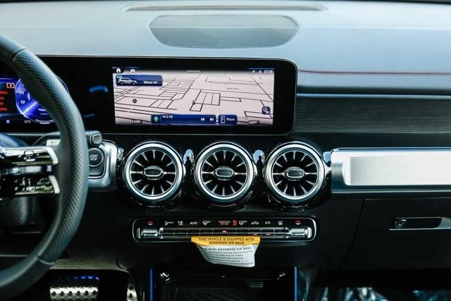 2024 Mercedes-Benz EQB - Image 11 of 21