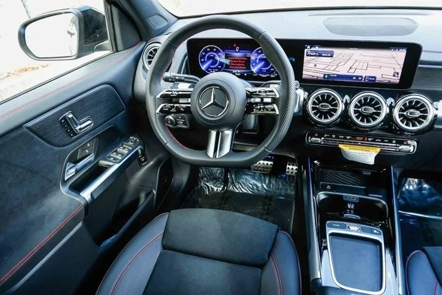 2024 Mercedes-Benz EQB - Image 14 of 21