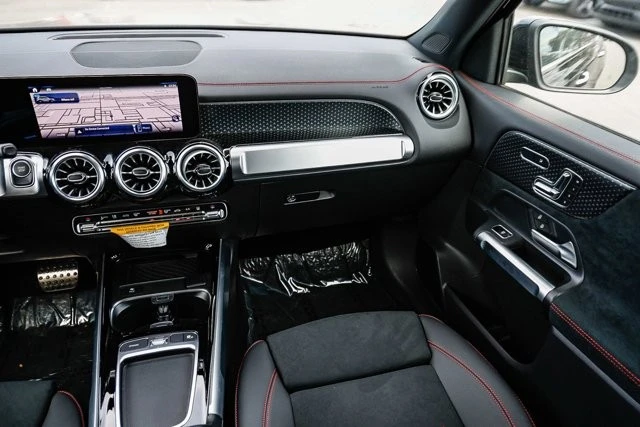 2024 Mercedes-Benz EQB - Image 15 of 21
