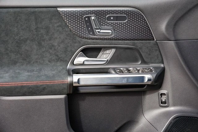 2024 Mercedes-Benz EQB - Image 21 of 21