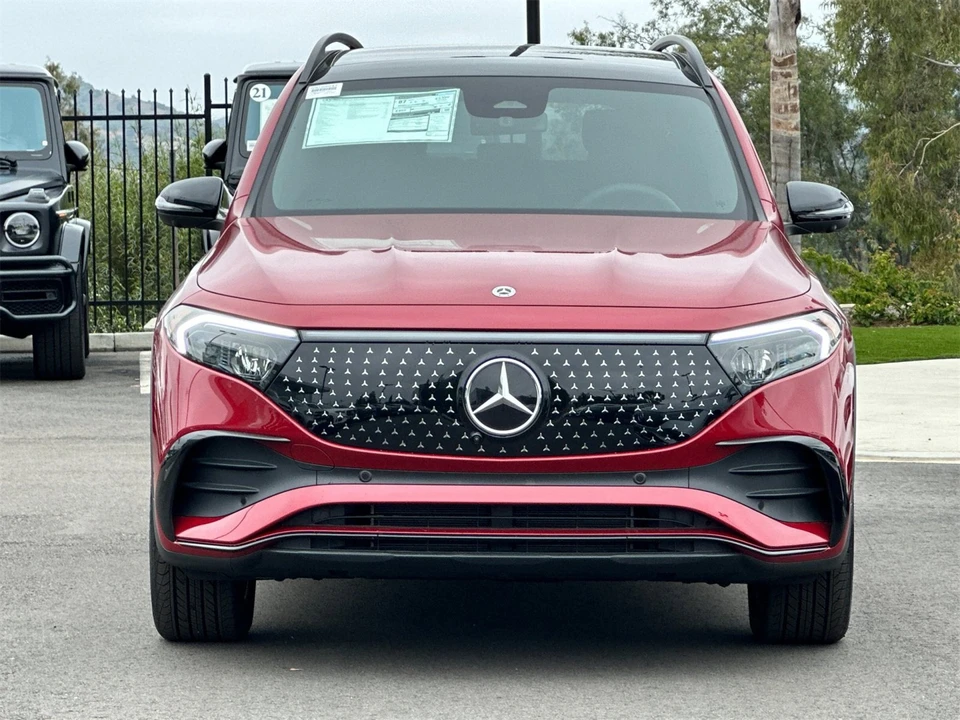 2024 Mercedes-Benz EQB - Image 8 of 12