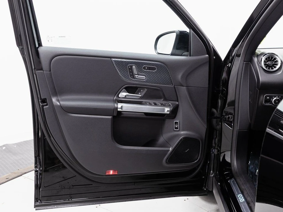 2024 Mercedes-Benz EQB - Image 5 of 12