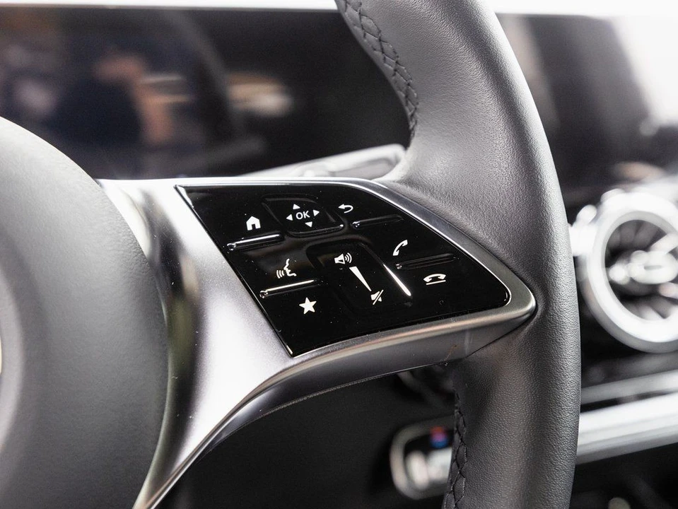 2024 Mercedes-Benz EQB - Image 12 of 21