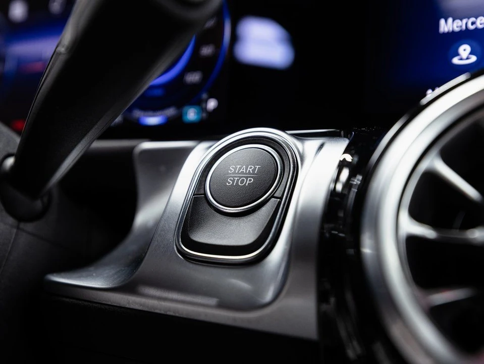 2024 Mercedes-Benz EQB - Image 16 of 21