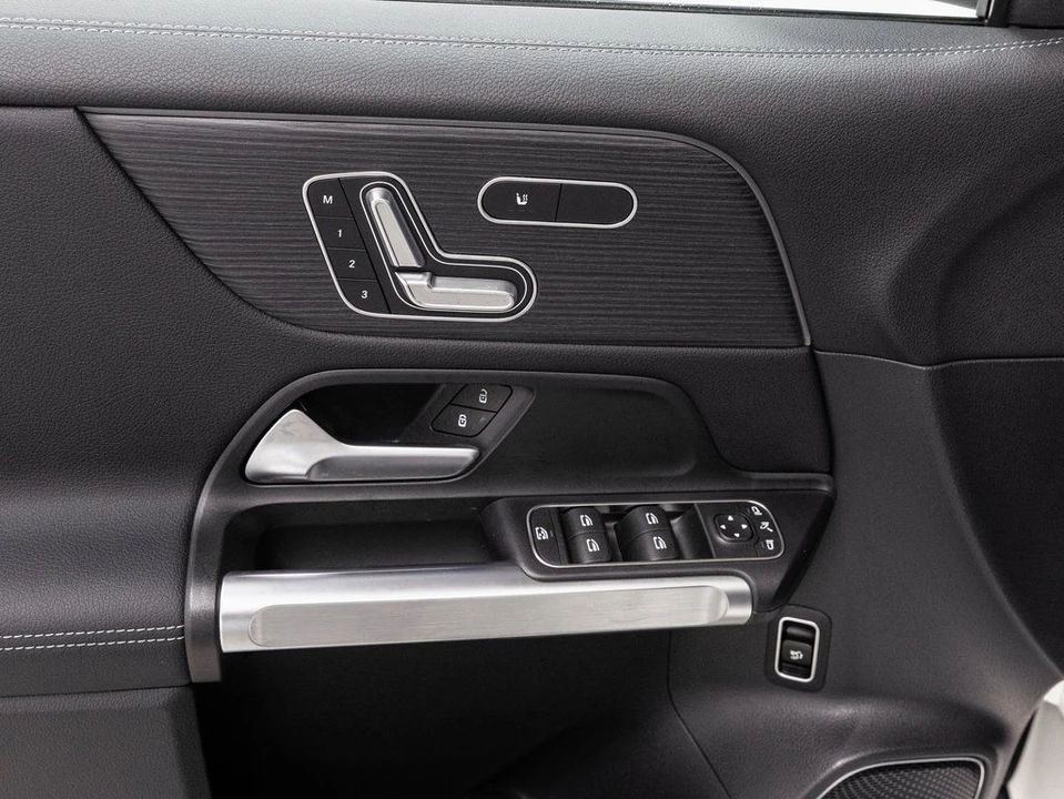 2024 Mercedes-Benz EQB - Image 6 of 21