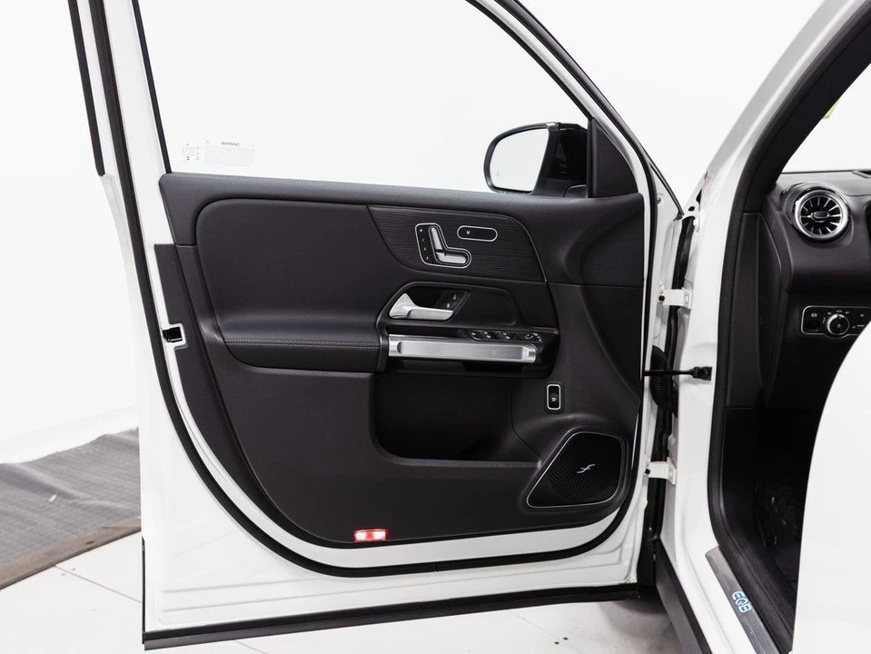 2024 Mercedes-Benz EQB - Image 5 of 21