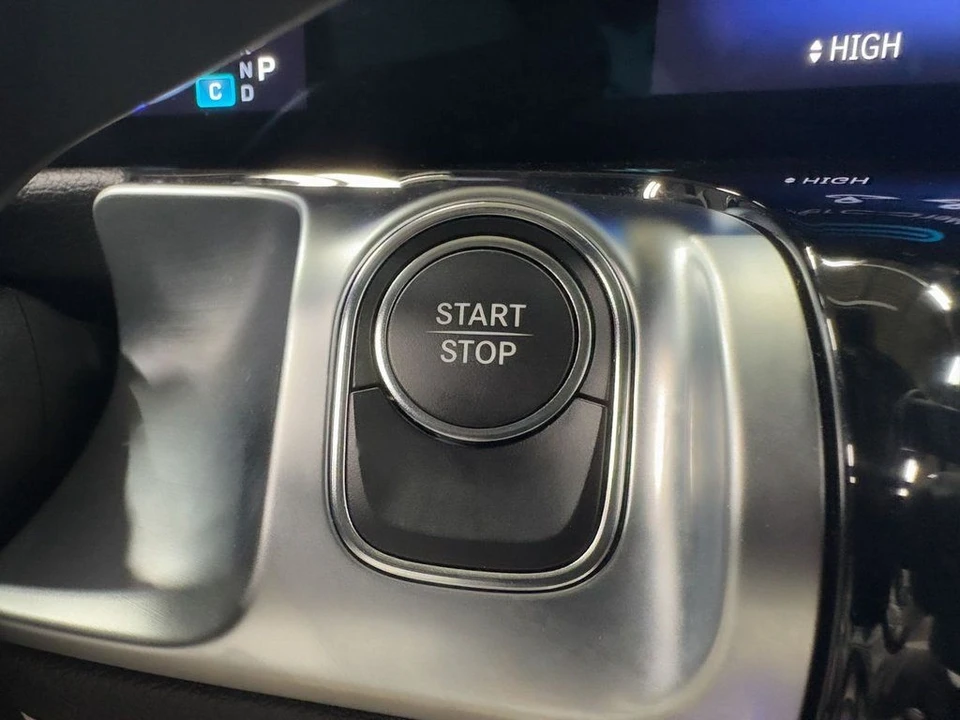 2024 Mercedes-Benz EQB - Image 16 of 21