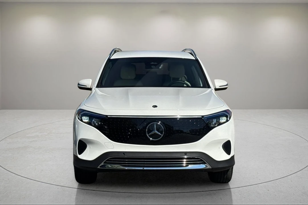 2024 Mercedes-Benz EQB - Image 9 of 12