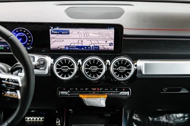 2024 Mercedes-Benz EQB - Image 11 of 12