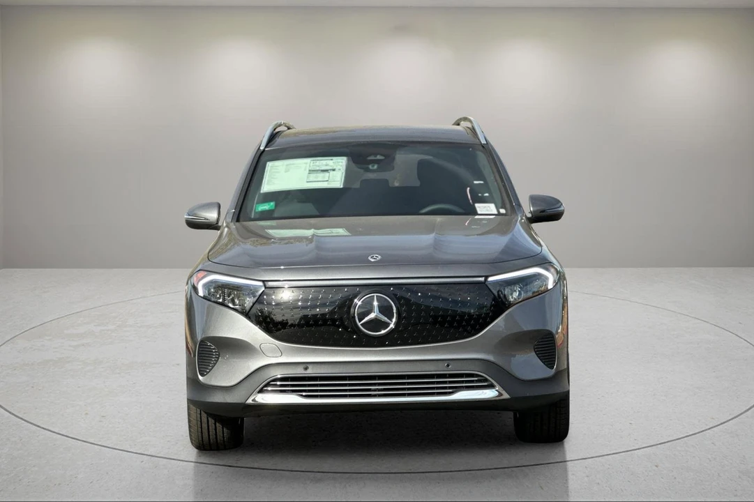 2024 Mercedes-Benz EQB - Image 9 of 12
