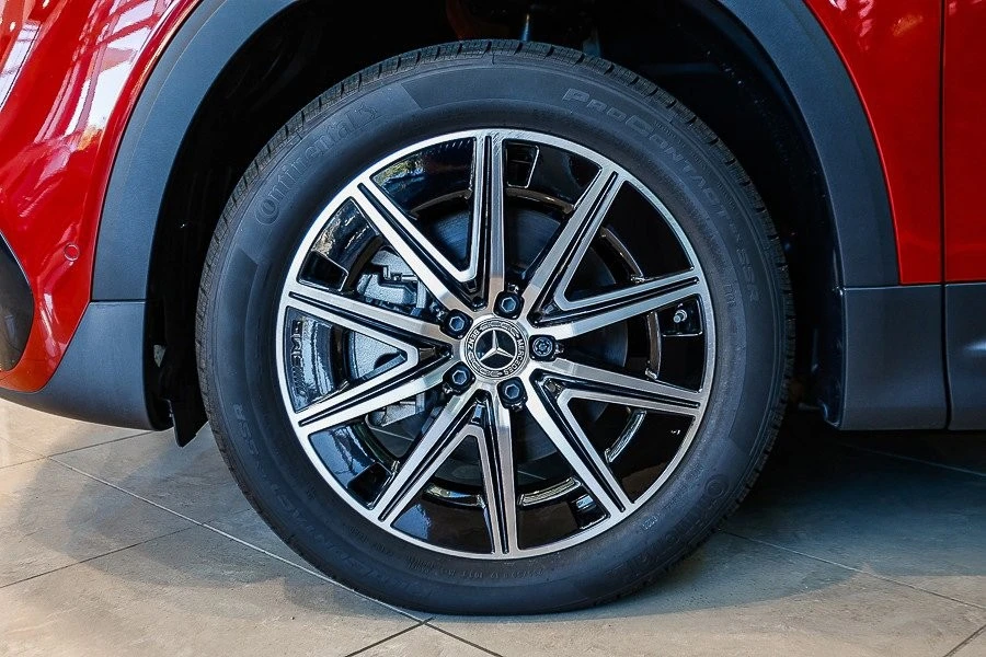 2024 Mercedes-Benz EQB - Image 9 of 12