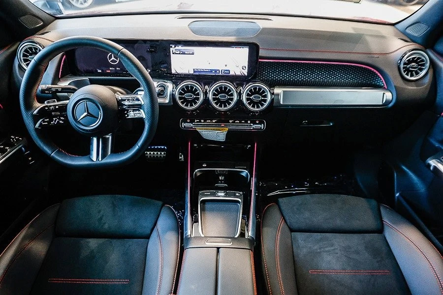 2024 Mercedes-Benz EQB - Image 10 of 12