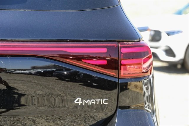 2024 Mercedes-Benz EQB - Image 10 of 12