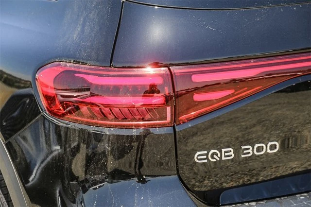 2024 Mercedes-Benz EQB - Image 9 of 12