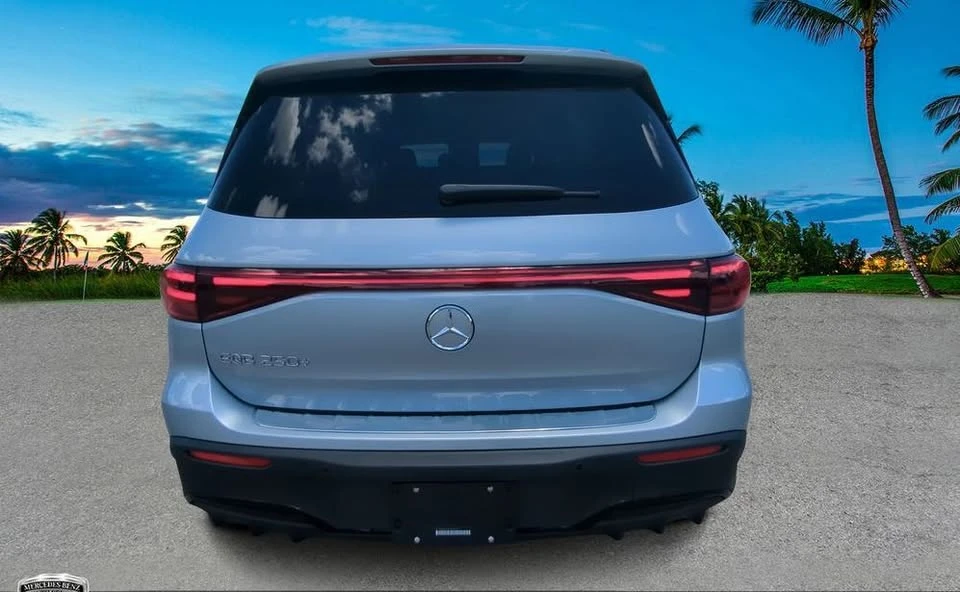 2024 Mercedes-Benz EQB - Image 17 of 20