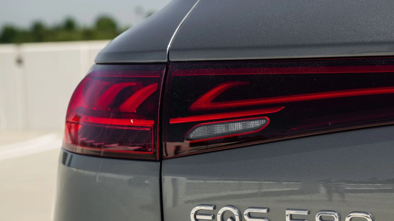 2024 Mercedes-Benz X296 EQS SUV - Image 14 of 31