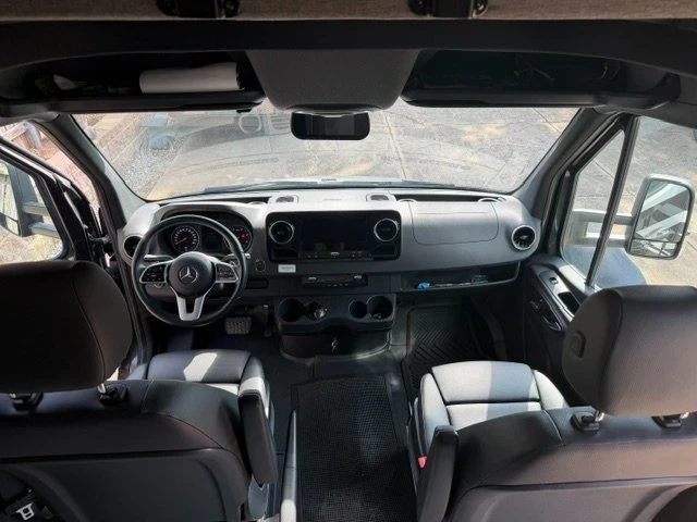 2024 Mercedes-Benz VS30 Sprinter - Image 12 of 14