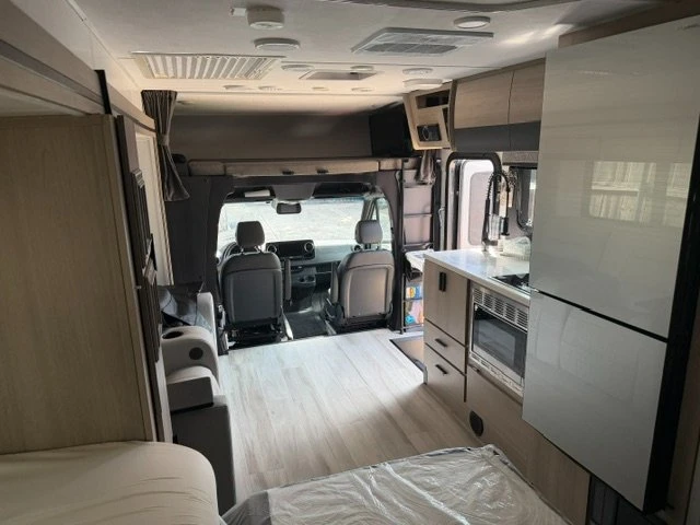 2024 Mercedes-Benz VS30 Sprinter - Image 10 of 14