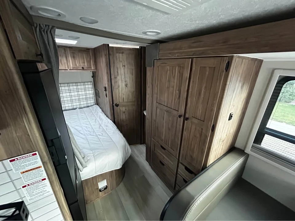 2024 Mercedes-Benz VS30 Sprinter - Image 8 of 20