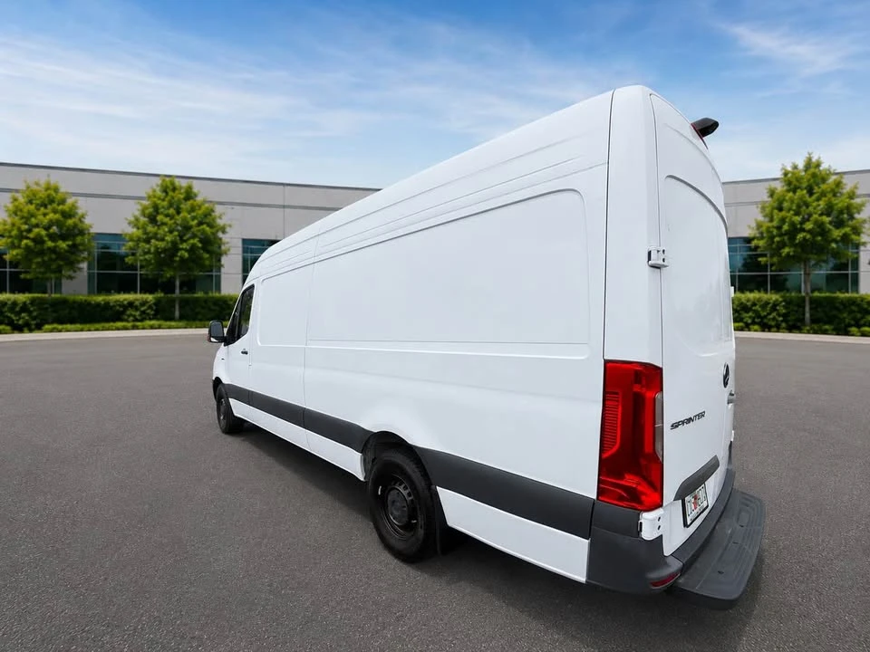 2024 Mercedes-Benz VS30 Sprinter - Image 4 of 15