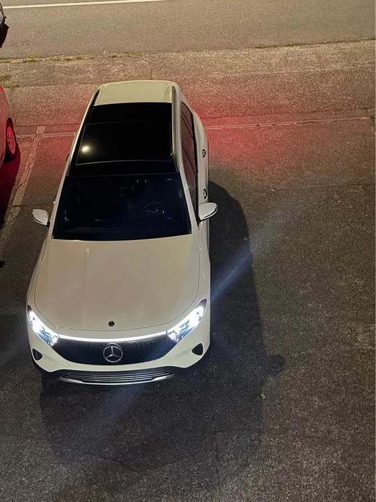 2024 Mercedes-Benz EQB - Image 10 of 11