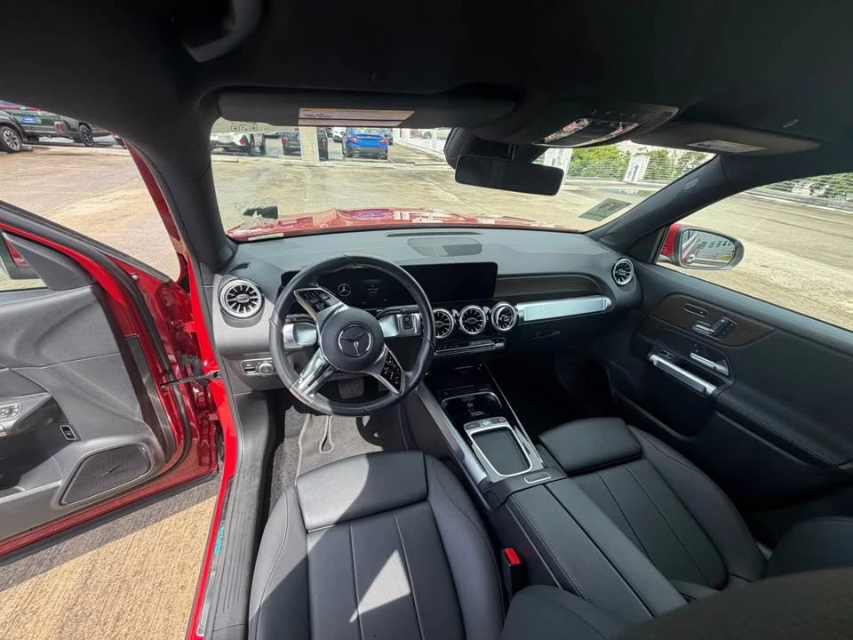 2024 Mercedes-Benz EQB - Image 12 of 13